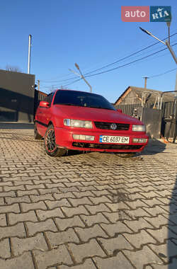 Седан Volkswagen Passat 1995 в 
