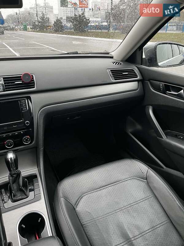 Седан Volkswagen Passat 2013 в Броварах