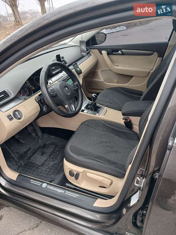 Универсал Volkswagen Passat 2013 в Бахмаче фото 10 Универсал Volkswagen Passat 2013 в Бахмаче