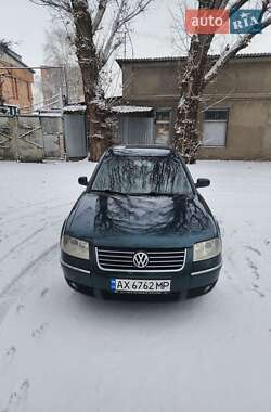 Седан Volkswagen Passat 2001 в Харькове