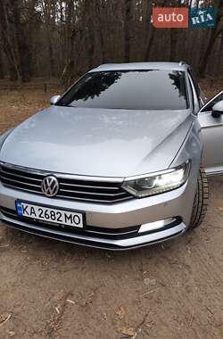 Универсал Volkswagen Passat 2016 в Киеве