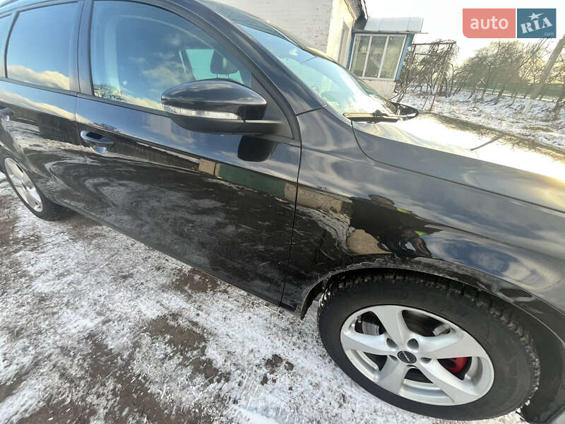 Универсал Volkswagen Passat 2011 в Камне-Каширском фото 12 Универсал Volkswagen Passat 2011 в Камне-Каширском