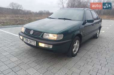 Седан Volkswagen Passat 1996 в Львові