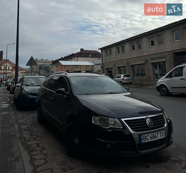 Універсал Volkswagen Passat 2010 в Львові