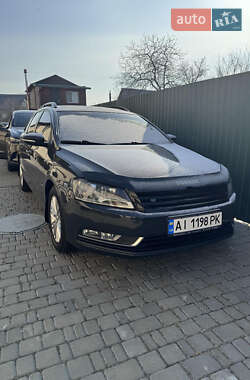 Універсал Volkswagen Passat 2012 в Києві