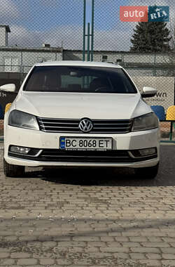 Универсал Volkswagen Passat 2013 в Львове