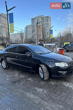 Седан Volkswagen Passat 2008 в Харкові