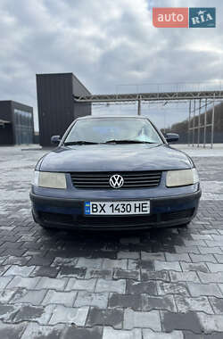 Седан Volkswagen Passat 1999 в Кам'янець-Подільському