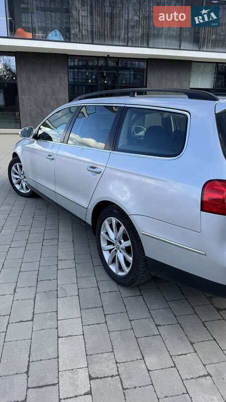 Універсал Volkswagen Passat 2009 в Ужгороді
