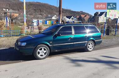 Универсал Volkswagen Passat 1996 в Виноградове