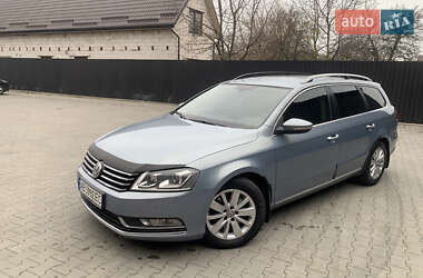 Універсал Volkswagen Passat 2012 в Бердичеві