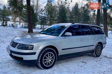 Универсал Volkswagen Passat 1999 в Ахтырке