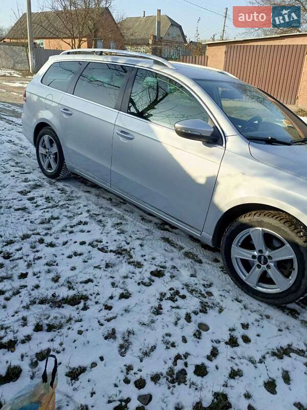 Универсал Volkswagen Passat 2014 в Тростянце