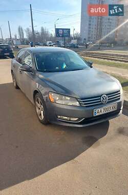 Седан Volkswagen Passat 2015 в Киеве