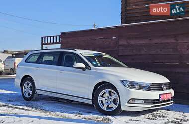 Универсал Volkswagen Passat 2017 в Шепетовке