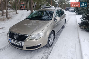 Универсал Volkswagen Passat 2006 в Киеве