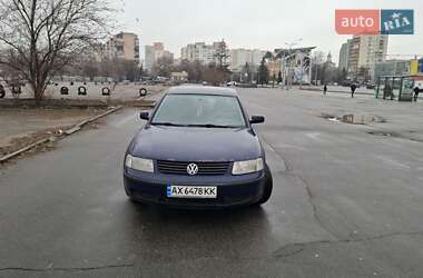 Седан Volkswagen Passat 1998 в Сумах