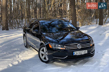 Седан Volkswagen Passat 2011 в Недригайлове