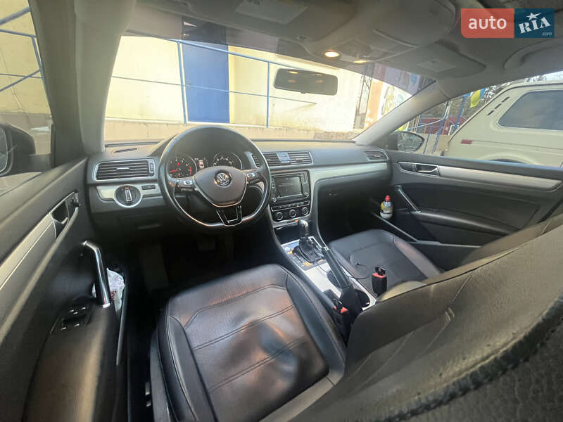 Седан Volkswagen Passat 2018 в Подольске