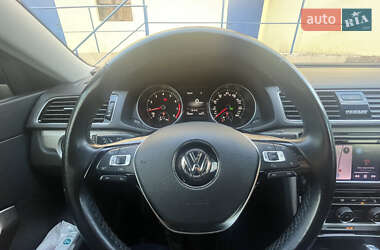Седан Volkswagen Passat 2018 в 