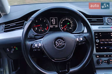 Универсал Volkswagen Passat 2017 в 