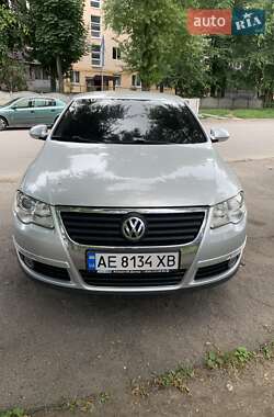 Седан Volkswagen Passat 2008 в Дніпрі