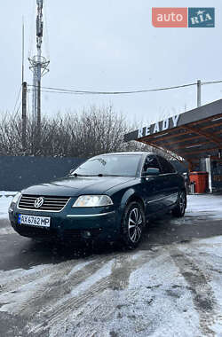 Седан Volkswagen Passat 2001 в Харькове