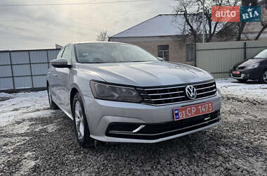 Седан Volkswagen Passat 2015 в Лубнах