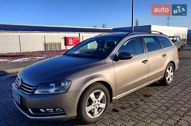 Универсал Volkswagen Passat 2011 в 