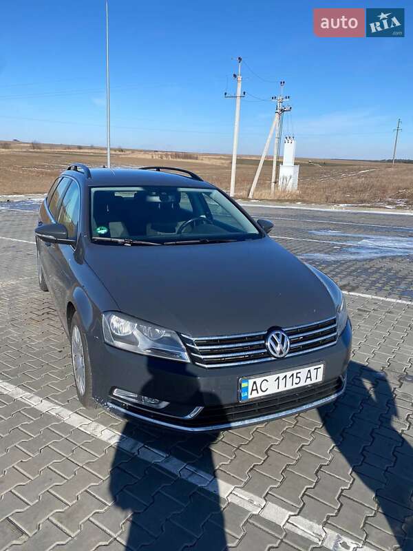 Універсал Volkswagen Passat 2014 в Львові