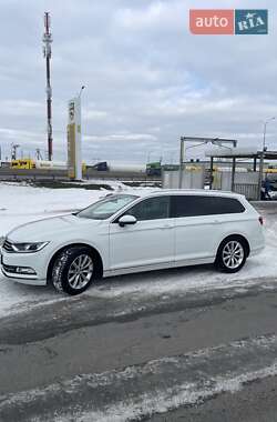 Універсал Volkswagen Passat 2016 в Києві