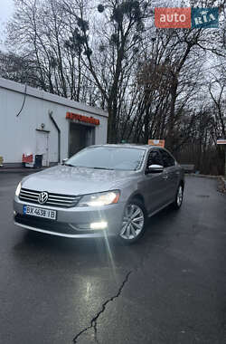 Седан Volkswagen Passat 2012 в Вінниці