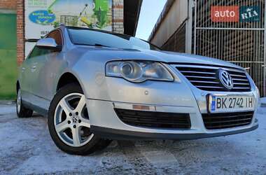 Универсал Volkswagen Passat 2007 в Нетешине