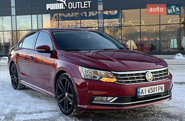 Седан Volkswagen Passat 2018 в Києві