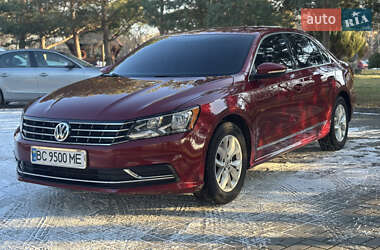 Седан Volkswagen Passat 2016 в Дрогобичі