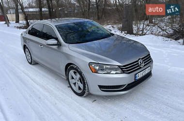 Седан Volkswagen Passat 2011 в Киеве