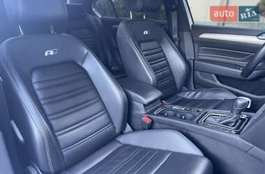 Седан Volkswagen Passat 2019 в 