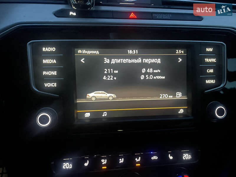 Седан Volkswagen Passat 2015 в Виноградові
