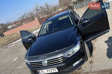 Универсал Volkswagen Passat 2015 в Звягеле