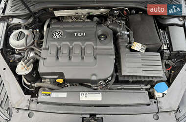 Универсал Volkswagen Passat 2015 в 