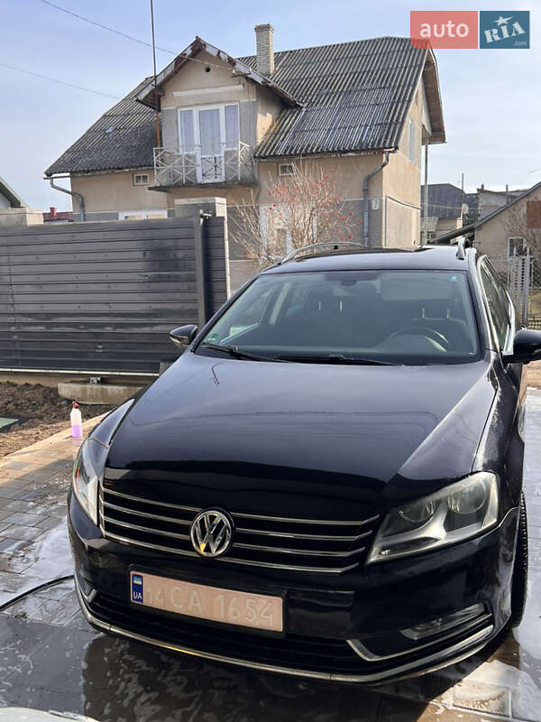 Универсал Volkswagen Passat 2011 в Самборе