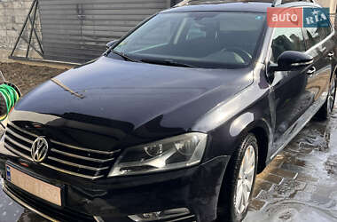 Универсал Volkswagen Passat 2011 в 