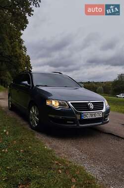 Універсал Volkswagen Passat 2009 в Дрогобичі