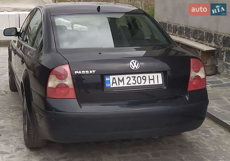 Седан Volkswagen Passat 2003 в 