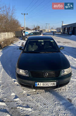 Седан Volkswagen Passat 1998 в Борисполі