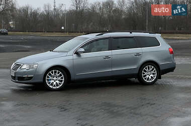 Универсал Volkswagen Passat 2009 в Черкассах