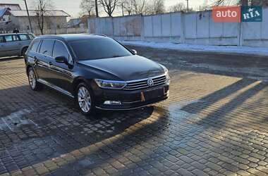 Універсал Volkswagen Passat 2015 в Коростені