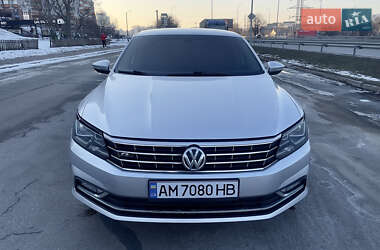 Седан Volkswagen Passat 2017 в Києві