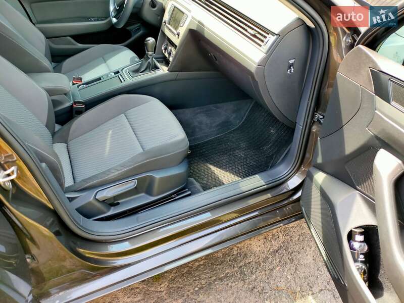 Универсал Volkswagen Passat 2015 в Чигирине