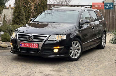 Універсал Volkswagen Passat 2010 в Львові